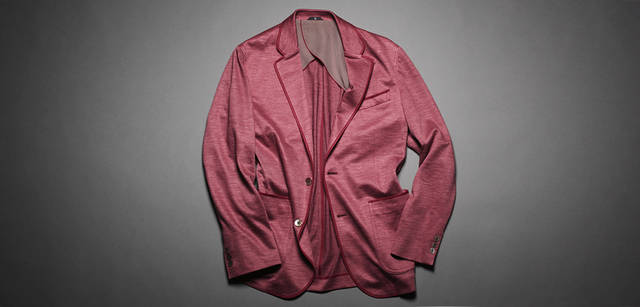 <br />今季テーマである「地上の楽園」を表現した鮮やかなローズカラーに、パイピングが特徴的。カーディガンを羽織るように着こなせる、軽さを追求した１着。ジャケット7万1400円（ランバン コレクション／ジョイックスコーポレーション）