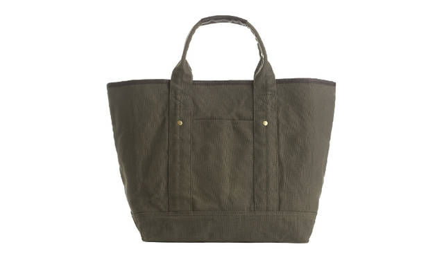 　トートバッグ 2万3100円（スプレンダーズ表参道店 Tel. 03-5469-7511）