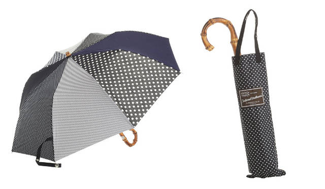 　折り畳み傘 1万2600円（ユナイテッドアローズ別注：ユナイテッドアローズ 原宿本店 メンズ館 Tel. 03-3479-8180）