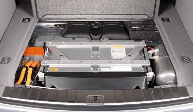 PORSCHE Cayenne S Hybrid｜ポルシェ カイエン S ハイブリッド