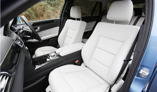 <b>Mercedes-Benz E Class Stationwagon｜メルセデス・ベンツ Ｅクラスのステーションワゴン</b>