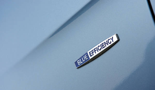 <b>Mercedes-Benz E Class Stationwagon｜メルセデス・ベンツ Ｅクラスのステーションワゴン</b>