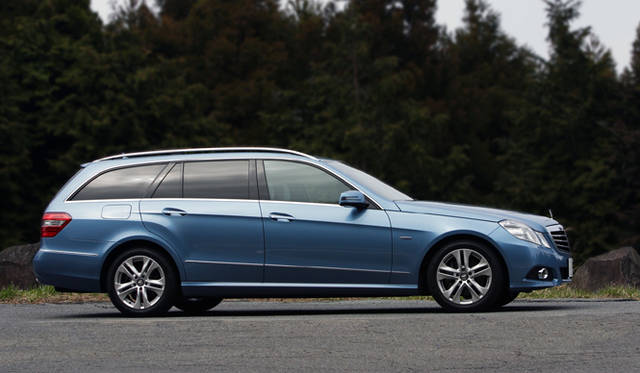 <b>Mercedes-Benz E Class Stationwagon｜メルセデス・ベンツ Ｅクラスのステーションワゴン</b>