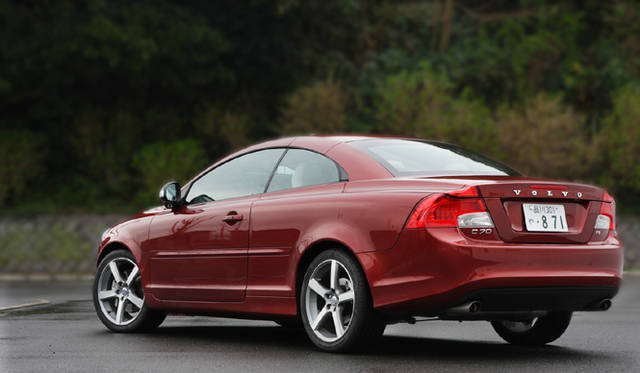 <b>VOLVO C70 T5 GT｜しなやかな力強さを秘めたカブリオレ</b>