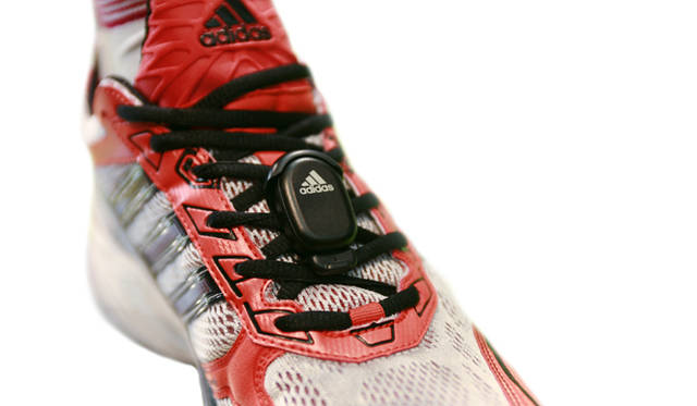 <b>adidas｜アディダス</b>　ストライドセンサーはシューズに。「mi Coach ペーサー」4700円