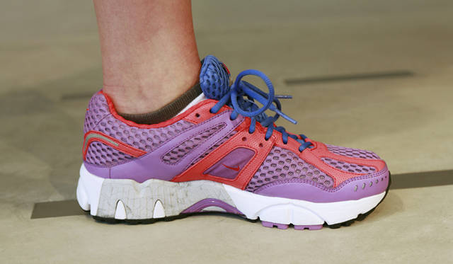 <b>NIKE｜ナイキ</b>　シューズ「ナイキ ズーム ストラクチャー トライアックス＋ 13 」 1万2390円 