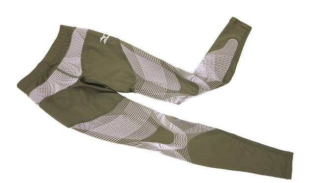 <b>MIZUNO｜ミズノ</b>　「バイオギアタイツ（バイオフレーム加工）」　1万6800円