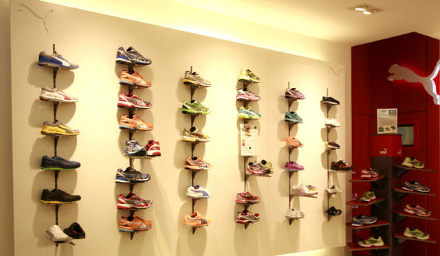 <b>PUMA｜プーマ</b>　プーマストア 原宿内観