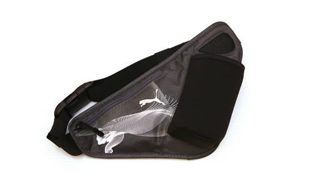 <b>PUMA｜プーマ</b>　「コンプリート ウエストバッグJ」 2625円