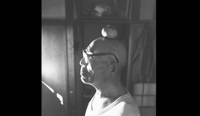 若木信吾｜Persimmon on his Head