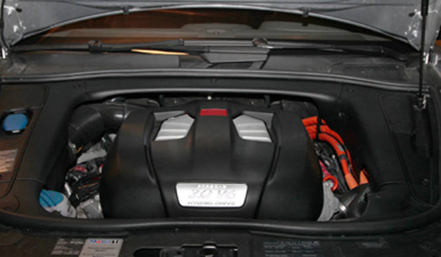 PORSCHE Cayenne S Hybrid & Cayenne Diesel｜カイエン S ハイブリッド 