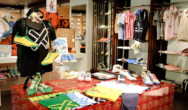 <b>オニツカタイガー｜スペースシャワーTV</b>　BACK TO HOME supported by Onitsuka Tiger｜2010年5月オンエア　MEXICO 66をモチーフにしたシリーズ