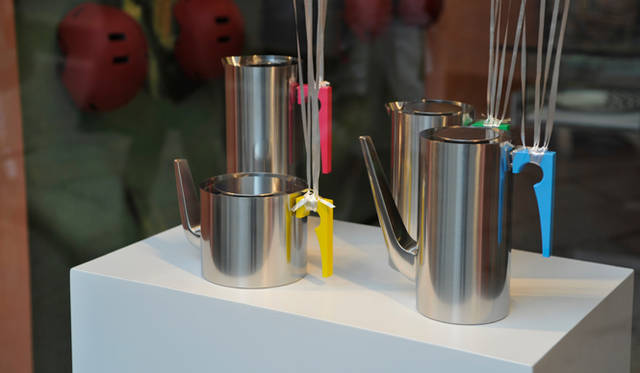 Salone Internazional del Mobile 2010｜ポール・スミスのティーポット