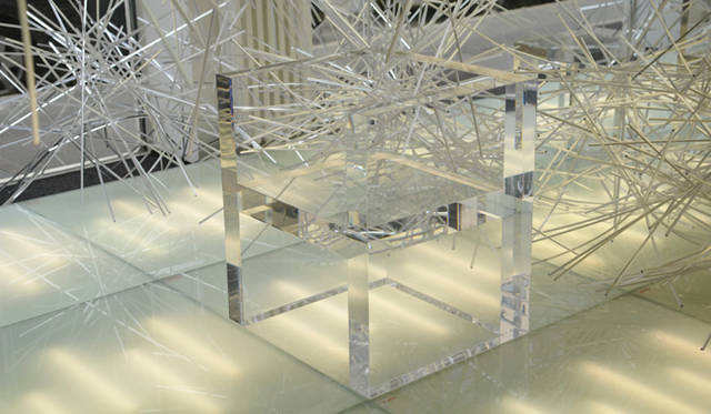 Salone Internazional del Mobile 2010｜Kartell｜吉岡徳仁のインスタレーション