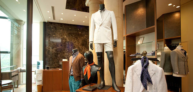 　ユナイテッドアローズ 原宿本店 メンズ館 2階 “ESSENTIALS OF UNITED ARROWS”