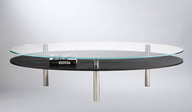 <b>CATHERINE MEMMI｜カトリーヌ・メミ</b>　「Spring and Summer 2010 CM style」<br>ART GALLERY(アートギャラリー ローテーブル / デザイン｜カトリーヌ・メミ) オーヴァル ローテーブル（W1500 × D650 × H380mm）37万8000円