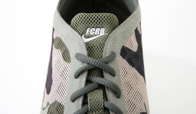 <b>ナイキ / ソフ｜NIKE / SOPH.</b>　期間限定ストア 「WRITE THE FUTURE」　モデル 「NIKE LUNAR REJUVEN8 MID」