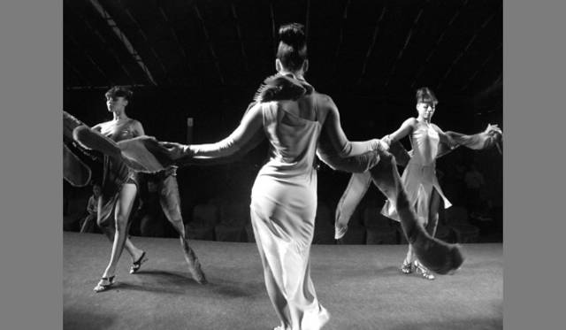 <b>Dance Dance Dance/Havana show 2009</b><br>JUNKO KOSHINO(ジュンコ コシノ)北京時装表演25周年記念｜h.suzuki 写真展“東京 Construction”＋JK Memorial Photograph 開催