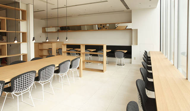 <b>uka｜ukafe</b>　店内