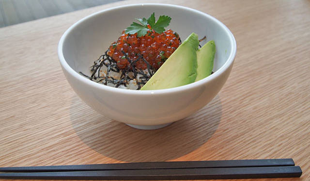 <b>uka｜ukafe</b>　ディナー＆バータイム 「イクラ丼」 1300円