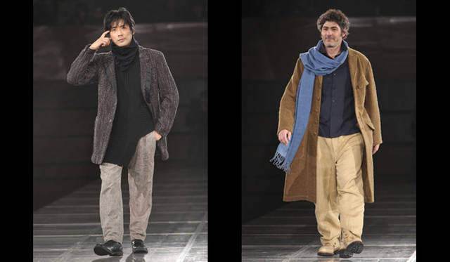 <strong>YOHJI YAMAMOTO｜ヨウジヤマモト　19年ぶりに東京でコレクションショーを開催<br />左からフラワー・ロボティクス代表ロボットデザイナー　松井龍哉、アートディレクター ローラン・グナシア</strong>