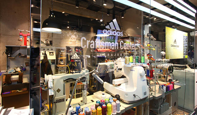 <b>adidas｜アディダス</b>　サッカーショップ加茂・原宿店地下1階 「adidasフロア」