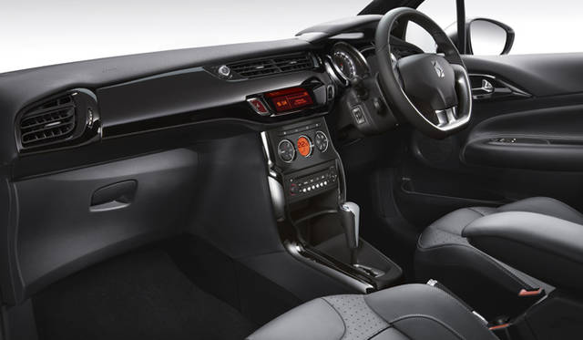 <b>CITROEN DS3｜シトロエン DS3</b>　