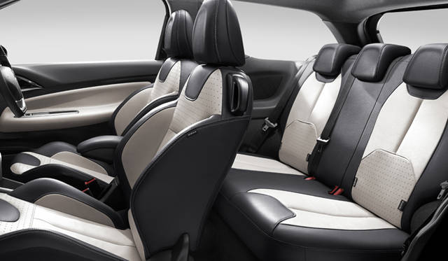 <b>CITROEN DS3｜シトロエン DS3</b>　