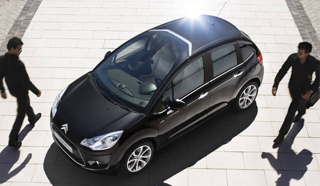 <b>CITROEN C3｜シトロエン C3</b>