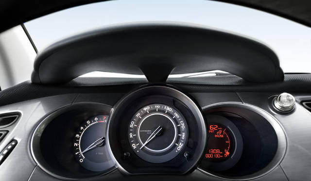 <b>CITROEN C3｜シトロエン C3</b>