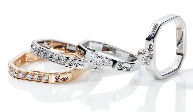 <b>GUCCI｜グッチ</b>　左から：ブライダル（パヴェ PG×Dia 0.18ct） 15万2250円、ブライダル（パヴェ WGxDia 0.18ct） 15万2250円、ブライダル（ハート WGxDia 0.2ct） 28万8750円、ブライダル（プレーン Pt×Dia 0.21ct～） 24万9900円～