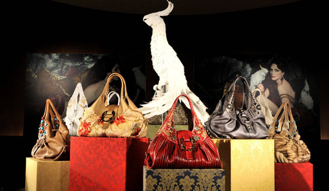 BVLGARI｜ブルガリ　2010-11秋冬コレクションより