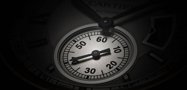 Calibre de Cartier｜カリブル ドゥ カルティエ 自動巻き、ピンクゴールド＆ステンレススティールケース×アリゲーターストラップ、直径42mm、シースルーバック、日常生活防水、 93万2400円（予価）