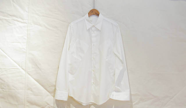 <b>SUKEZANE Tomoki｜トモキ倶楽部</b>　シャツ1万6800円（N.HOOLYWOOD／ミスターハリウッド）