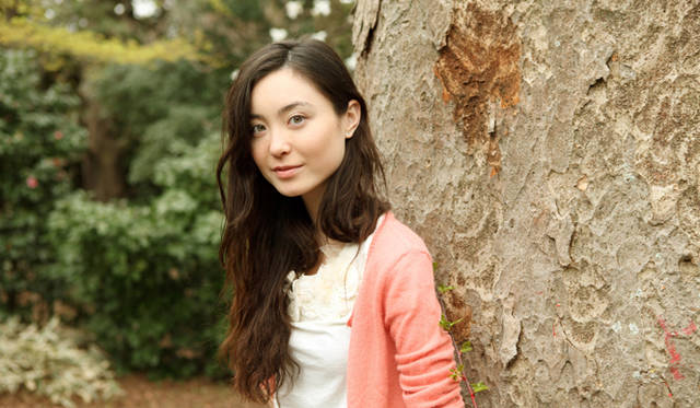 MUSIC｜シンガーソングライター エミ・マイヤー インタビュー 