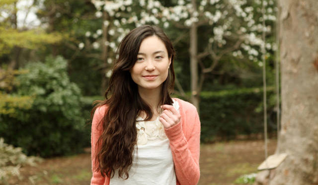 MUSIC｜シンガーソングライター エミ・マイヤー インタビュー 