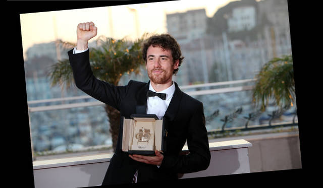 <b>第63回カンヌ国際映画祭｜クロージング・セレモニー｜Elio Germano </b>　イタリアの俳優、エリオ・ジェルマーノ。グッチのタキシードがよくお似合い。