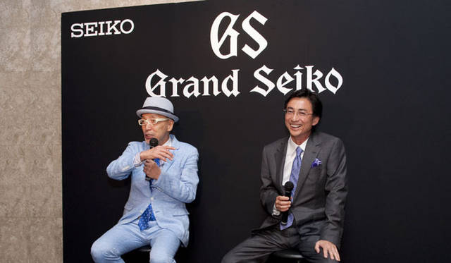 SEIKO｜セイコー　会場にはグランドセイコーのファンである、テリー伊藤氏（写真・左）も登場。セイコーウオッチ株式会社社長の服部真二氏（写真・右）との会談に花が咲く。