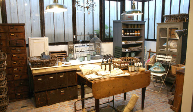 インテリアショップ『オルネ・ド・フォイユ』オーナー 谷 あきらさんを迎えて──form TOKYO MOON｜5月30日 ON AIR