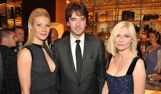 <b>LOUIS VUITTON｜ルイ・ヴィトン</b>　『ルイ･ヴィトン ニュー･ボンド･ストリート メゾン』オープン<br />左から  女優 グウィネス・パルトロウ、「ルイ・ヴィトン マルティエ」コミュニケーション ディレクター アントワン・アルノー、女優 キルスティン・ダンスト