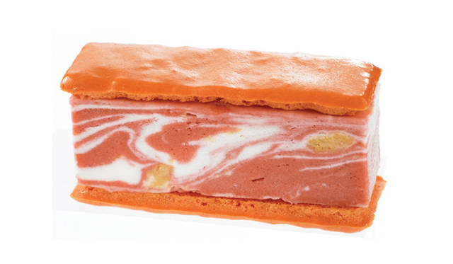 <b>PIERRE HERMÉ PARIS｜ピエール・エルメ・パリ</b>　人気のアイスクリームメニュー「ミス グラグラ」　フレーズオランジェカルダモン　価格｜630円