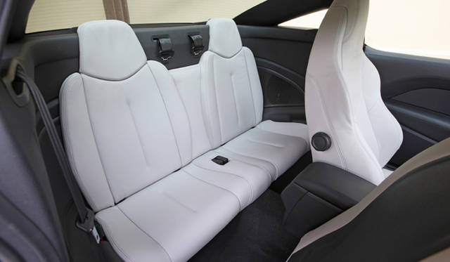 <b>Peugeot RCZ｜プジョー RCZ</b>