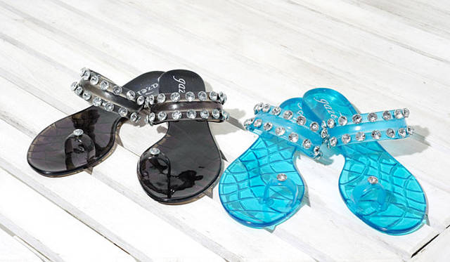 <b>UNITED ARROWS｜ユナイテッドアローズ</b>　サンダル各6510円（ガゼル／ユナイテッドアローズ）