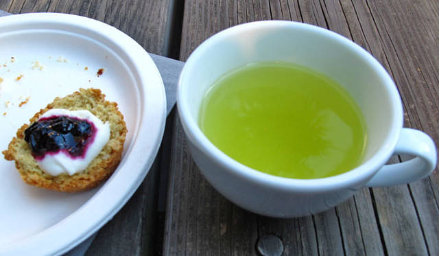　『マーガレット・ハウエル 神南』カフェ<br />グリーンティー「AOKI GREEN」