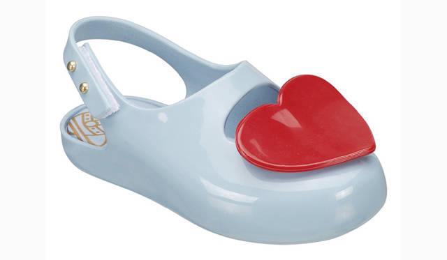 <b>Vivienne Westwood｜ヴィヴィアン・ウエストウッド</b><br />「メリッサ」とのコラボレーションコレクションにニューモデル＆キッズラインが登場！<br />「Baby shoes」　価格｜7875円