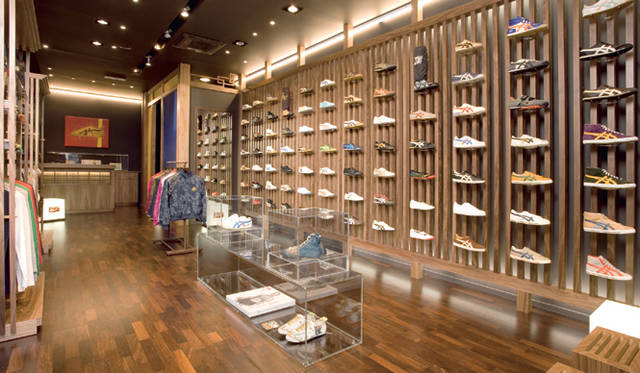 <strong>Onitsuka Tiger｜オニツカタイガー</strong>  　オニツカタイガー アムステルダム店