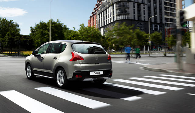 <b>PEUGEOT 3008｜プジョー 3008</b>