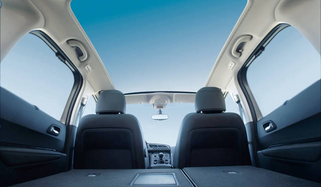 <b>PEUGEOT 3008｜プジョー 3008</b>