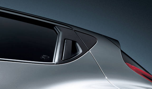 <b>NISSAN JUKE｜日産 ジューク</b>