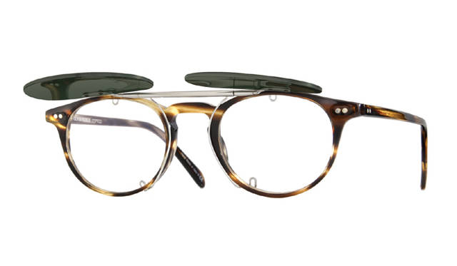 <b>Oliver Peoples｜オリバーピープルズ</b> Riley　一番上に跳ね上げた状態